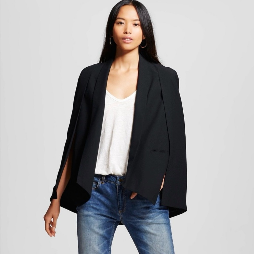 NWT Who What Wear Black Cape
